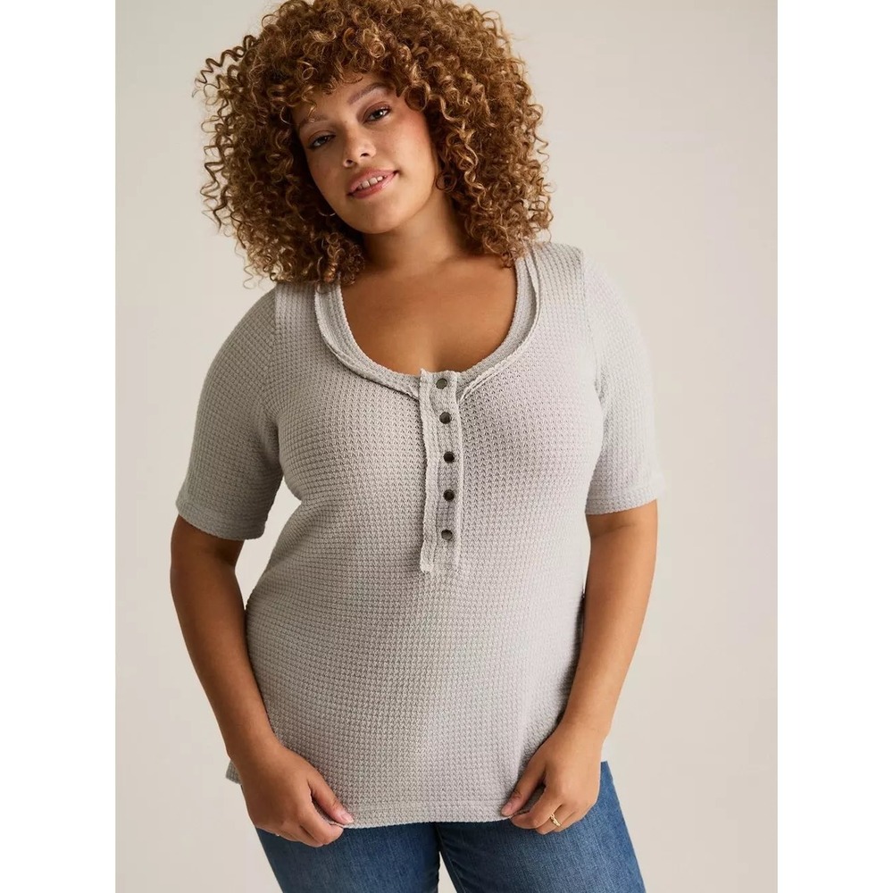 Torrid FESTI 1X Gray Henley Top Women's Short Sleeve‎ Waffle Knit Casual